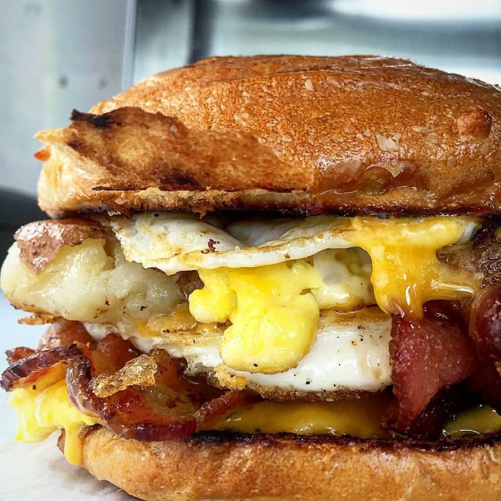 The Tasty Yolk | restaurant | 4700 Park Ave, Bridgeport, CT 06606, USA | 2035728884 OR +1 203-572-8884