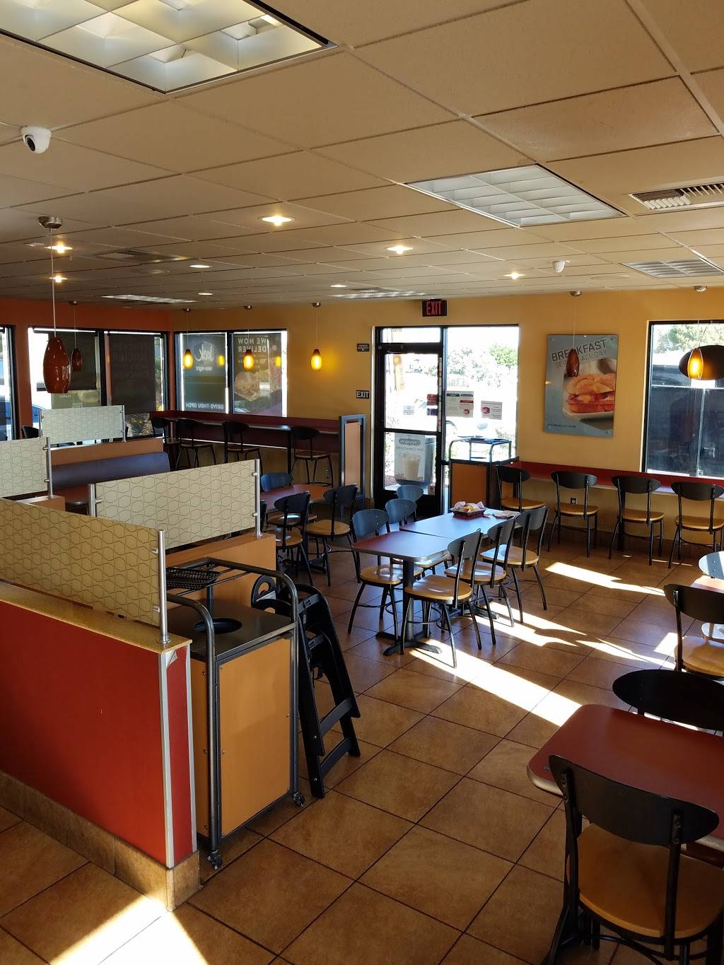 Jack in the Box | restaurant | 2365 E Windmill Ln, Las Vegas, NV 89123, USA | 7028966633 OR +1 702-896-6633
