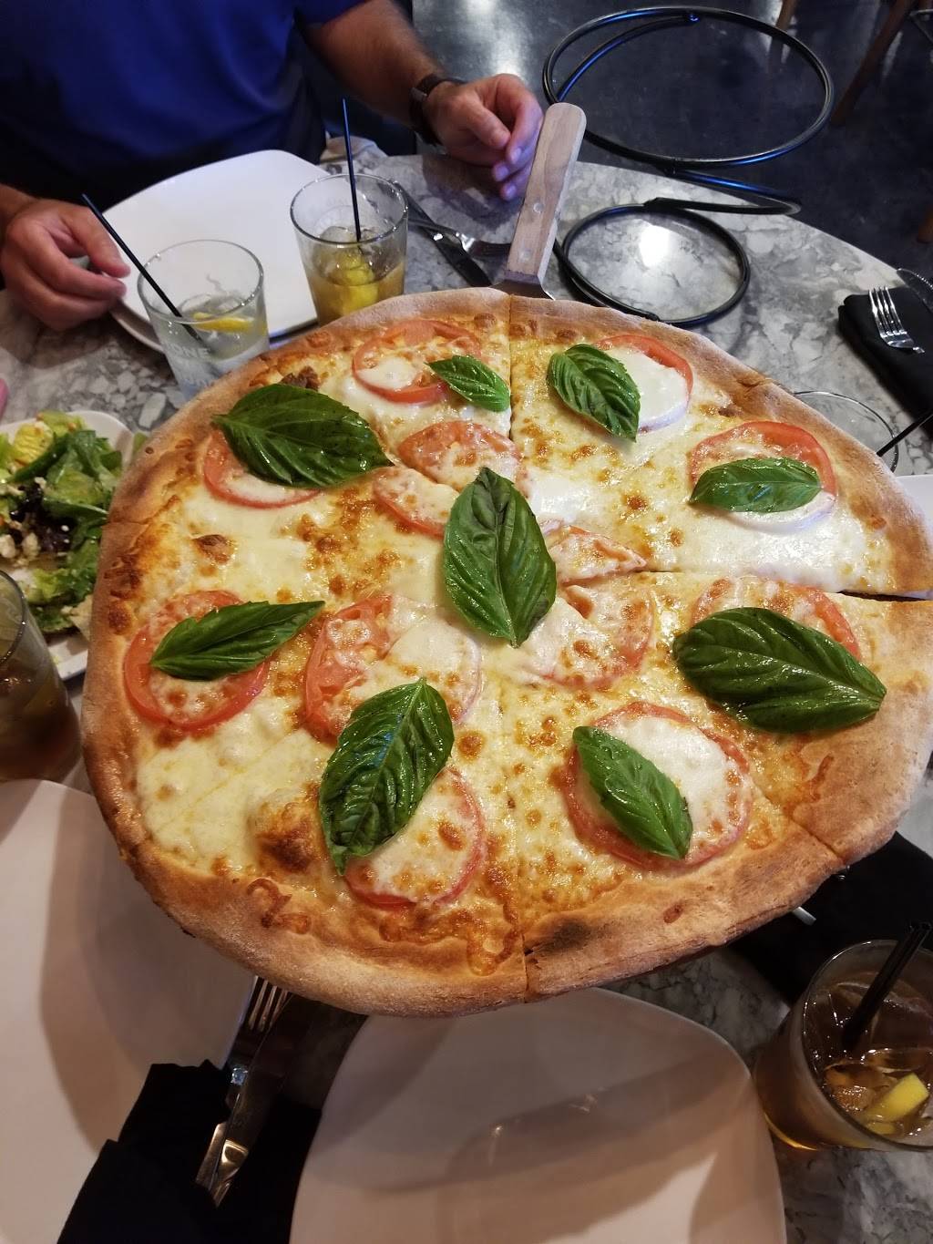 Crave Italian Oven & Bar | restaurant | 5998, 5900 N Kings Hwy, Myrtle Beach, SC 29577, USA | 8432130500 OR +1 843-213-0500