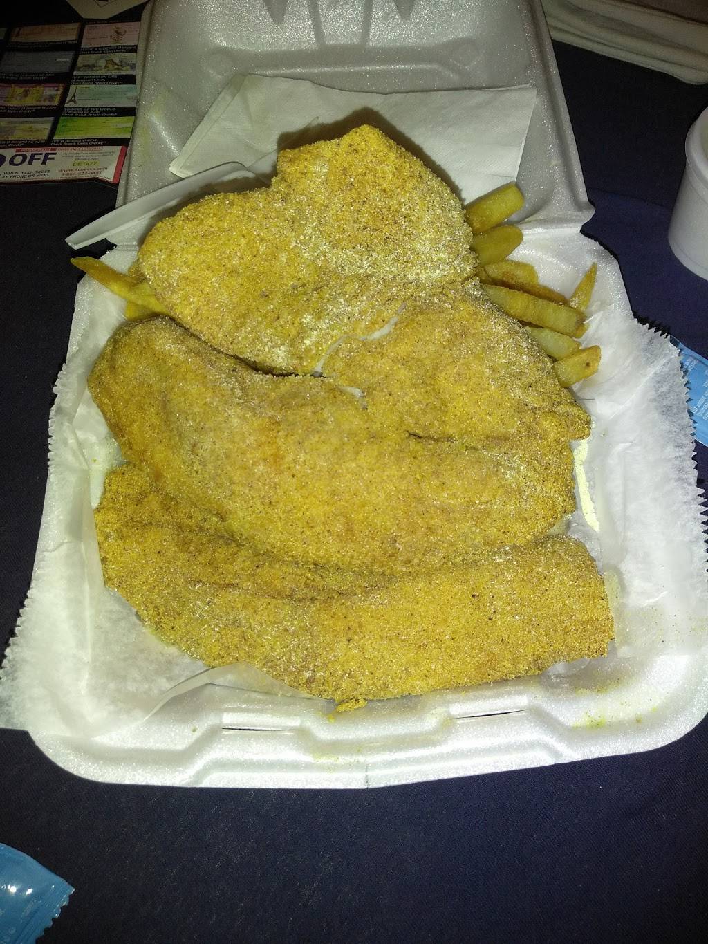 Hip Hop Fish & Chicken | restaurant | 1400 N Slappey Blvd, Albany, GA 31701, USA | 2298898455 OR +1 229-889-8455