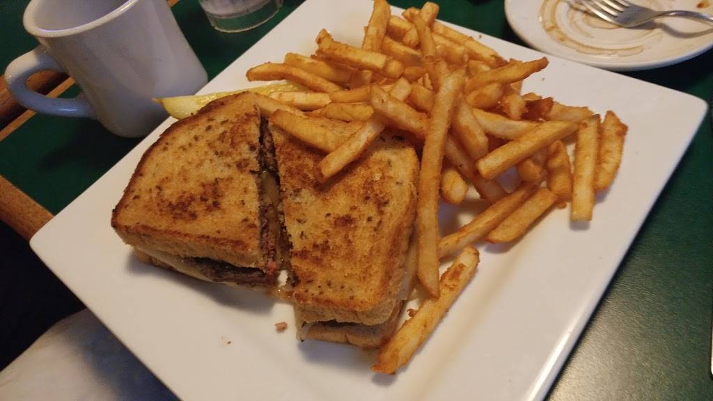 Mr Zs | restaurant | 601 Burnell Rd, Riley, MI 48041, USA | 8103923070 OR +1 810-392-3070