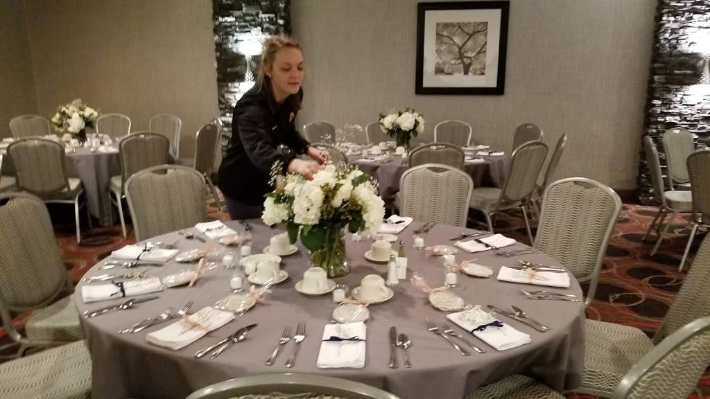 Twelve01 Kitchen and Tap | restaurant | 1210 1st Ave, Coralville, IA 52241, USA | 3193381201 OR +1 319-338-1201