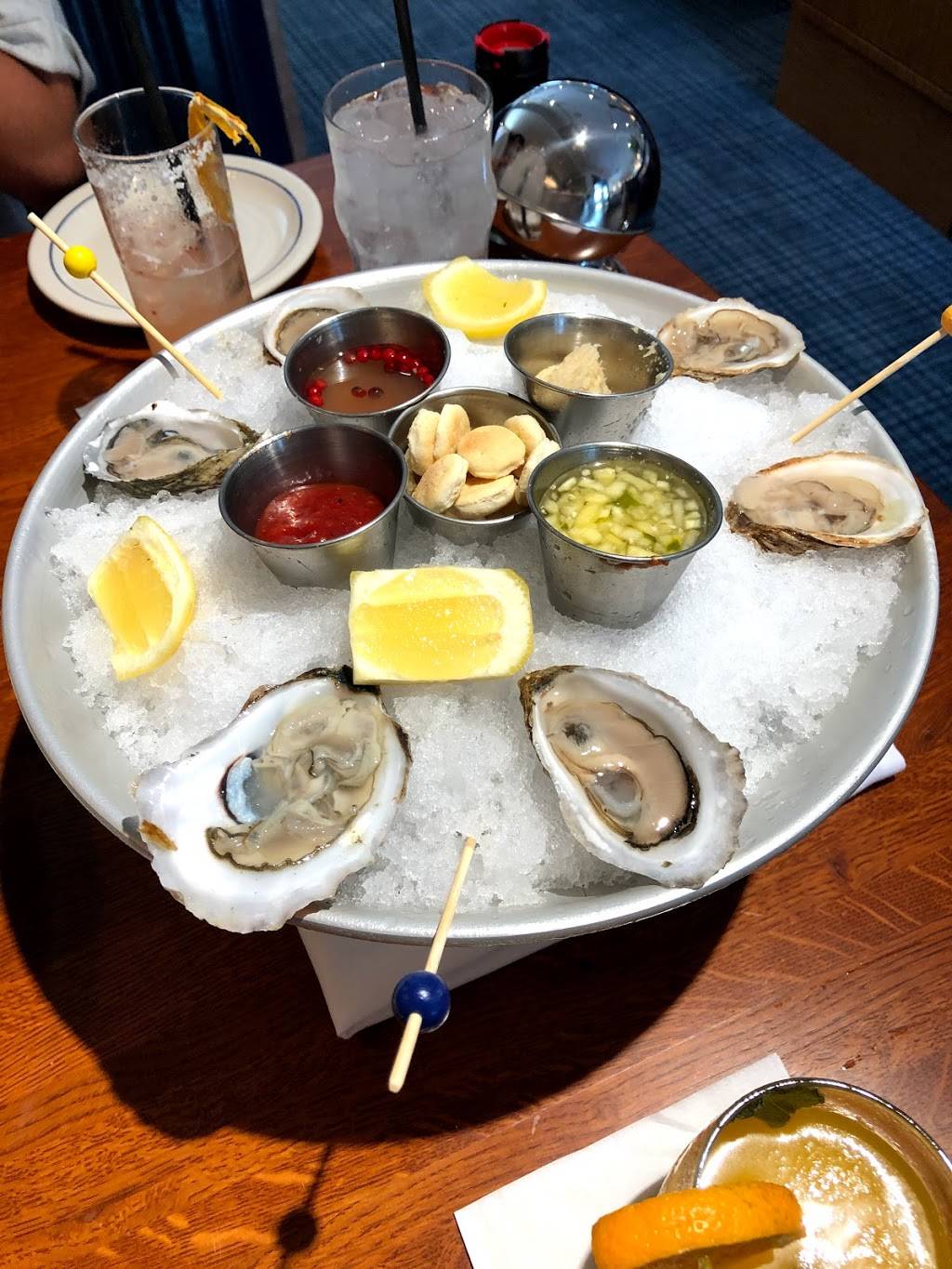 Hudson House | restaurant | 4040 Abrams Rd, Dallas, TX 75214, USA | 2143632882 OR +1 214-363-2882