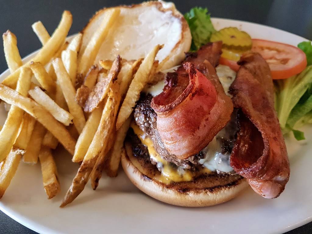 Bills Place | restaurant | 1919, 2315 Clement St, San Francisco, CA 94121, USA | 4152215262 OR +1 415-221-5262