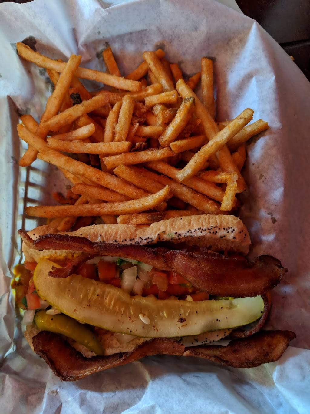 Dog Joint | restaurant | 350 W Armitage Ave, Chicago, IL 60614, USA | 7736879573 OR +1 773-687-9573