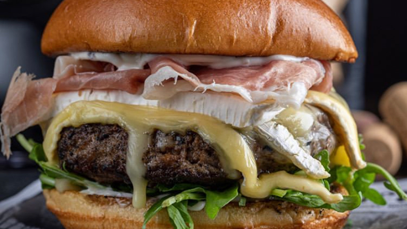 IBurger | restaurant | 275 NE 18th St # Cu-2, Miami, FL 33132, USA | 7863601240 OR +1 786-360-1240