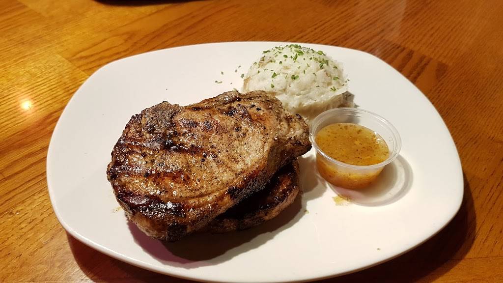 Outback Steakhouse | restaurant | 2045 W Briggsmore Ave, Modesto, CA 95350, USA | 2095772410 OR +1 209-577-2410