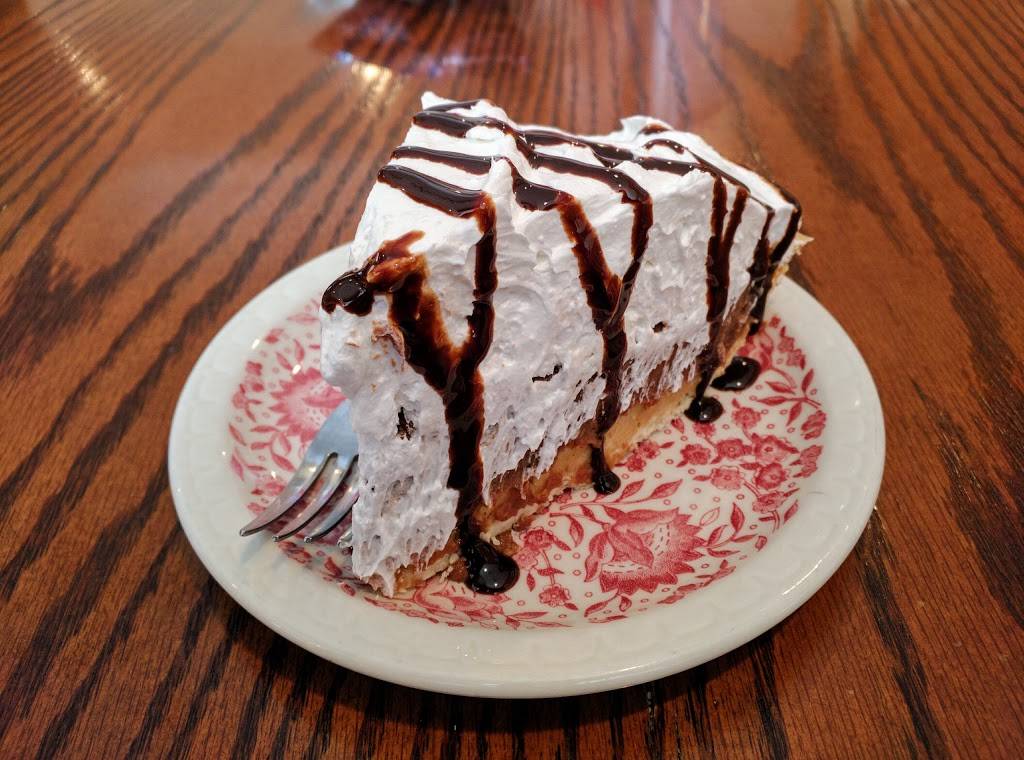 The Cornerstone Inn | restaurant | 201 5th St, Beverly, OH 45715, USA | 7409840011 OR +1 740-984-0011