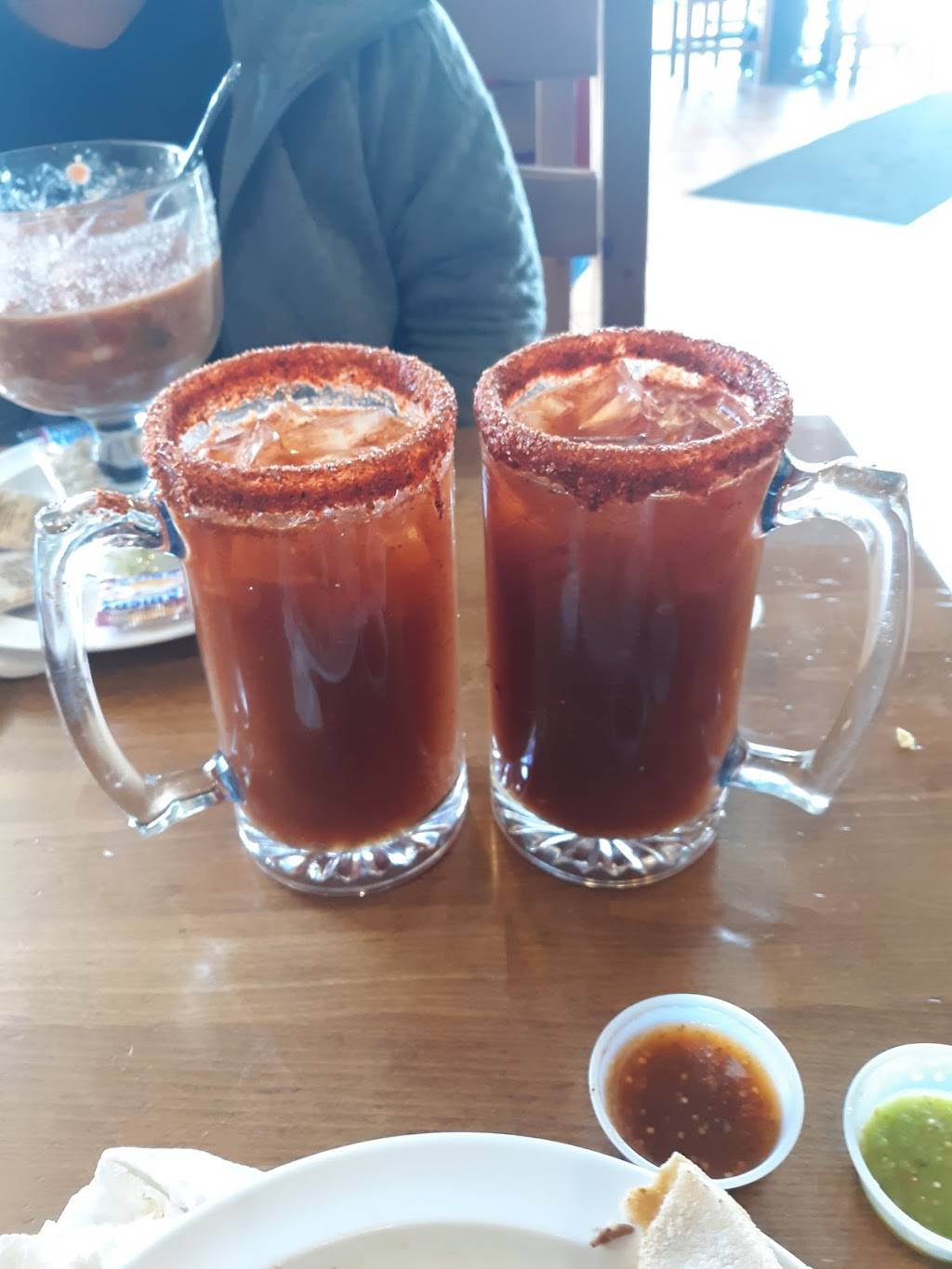 Iguanas Mexican Grill | restaurant | 1849 E Gibson Rd # E, Woodland, CA 95776, USA | 5306622490 OR +1 530-662-2490