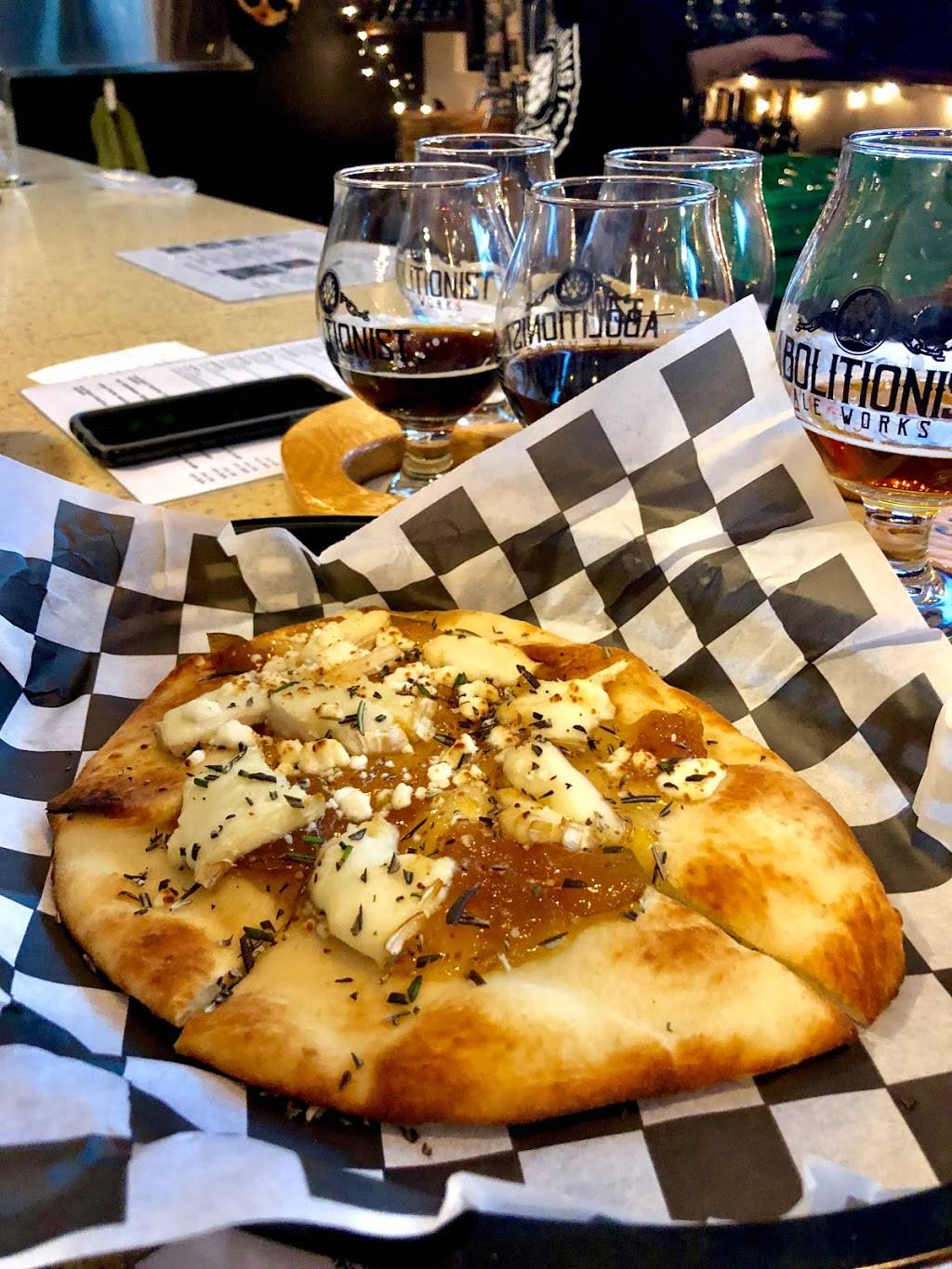 Abolitionist Ale Works | restaurant | 129 W Washington St #1529, Charles Town, WV 25414, USA | 6812521548 OR +1 681-252-1548