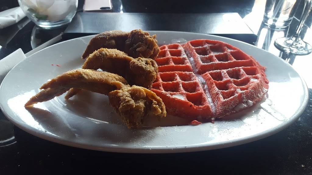 7th Restaurant & Lounge | restaurant | 321 N Caldwell St #100, Charlotte, NC 28202, USA | 7043762909 OR +1 704-376-2909