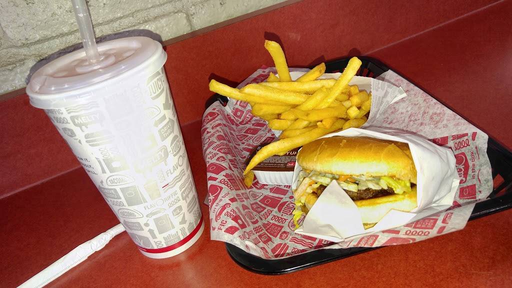 Jack in the Box | restaurant | 1052 N Grand Ave, Covina, CA 91724, USA | 6263321995 OR +1 626-332-1995