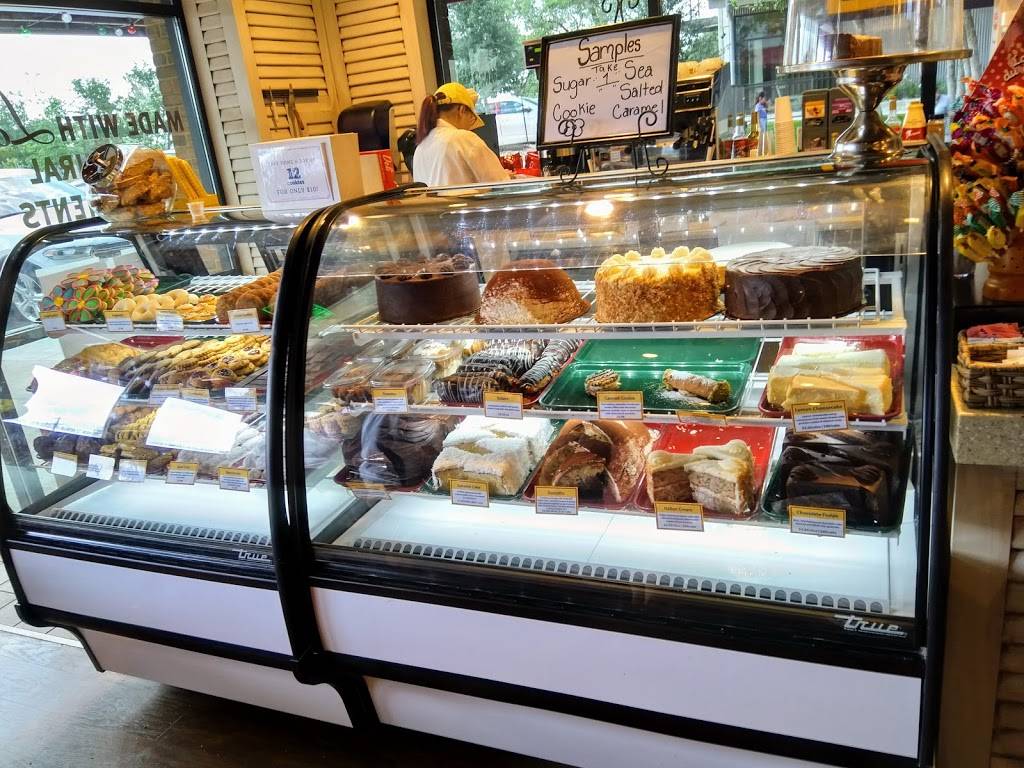 Mandolas Italian Kitchen | restaurant | 12100 W Parmer Ln ste 200, Cedar Park, TX 78613, USA | 5128791450 OR +1 512-879-1450