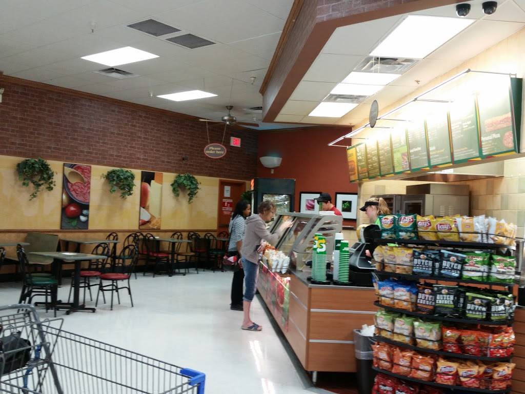 Subway | restaurant | 1752 N Frontage Rd, Hastings, MN 55033, USA | 6514370389 OR +1 651-437-0389