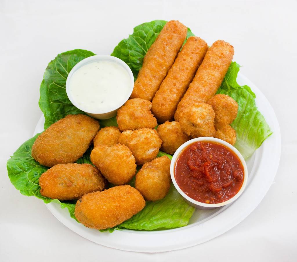 AJs Pizza, Subs, and Wings | restaurant | 3215 US-1, Fort Pierce, FL 34982, USA | 7724662525 OR +1 772-466-2525