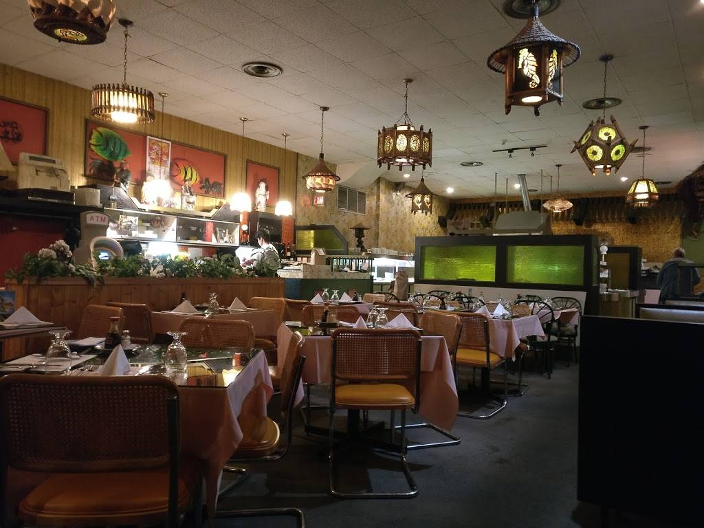 La Maison Pékin | restaurant | 2850 Boulevard de la Concorde E, Laval, QC H7E 2B4, Canada | 4506675750 OR +1 450-667-5750