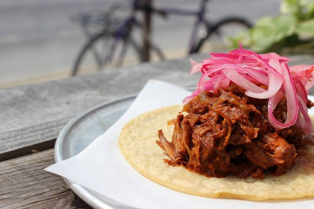 Taco Joint | restaurant | 1969 N Halsted St, Chicago, IL 60614, USA | 3129512457 OR +1 312-951-2457