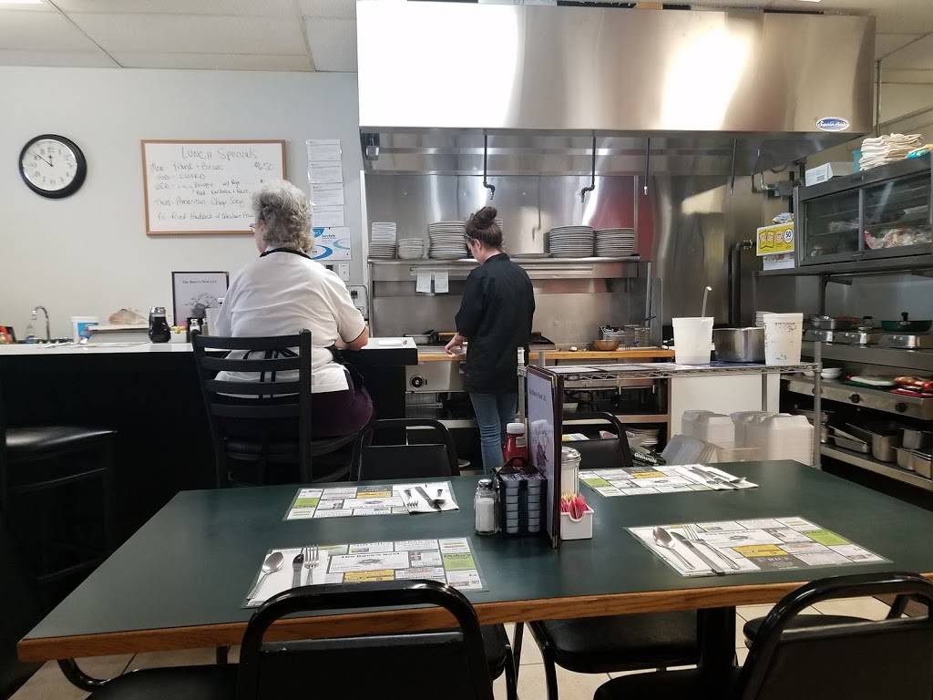 Doves Nest Restaurant | restaurant | 285 Amherst Rd, Sunderland, MA 01375, USA | 4136657969 OR +1 413-665-7969