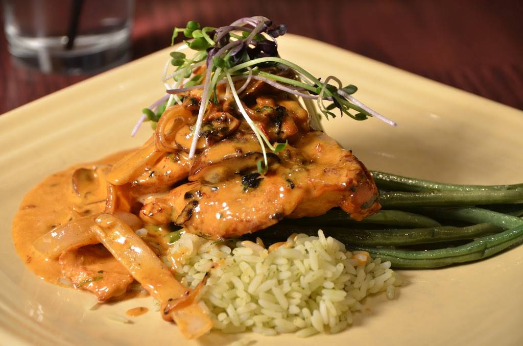 Saloon | restaurant | 112 E College St, Iowa City, IA 52240, USA | 3193543837 OR +1 319-354-3837