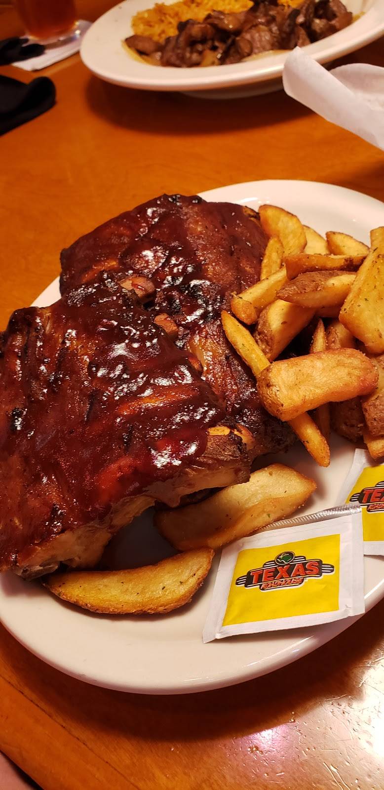 Texas Roadhouse | restaurant | 1101 Lower Allen Dr, Camp Hill, PA 17011, USA | 7177307427 OR +1 717-730-7427