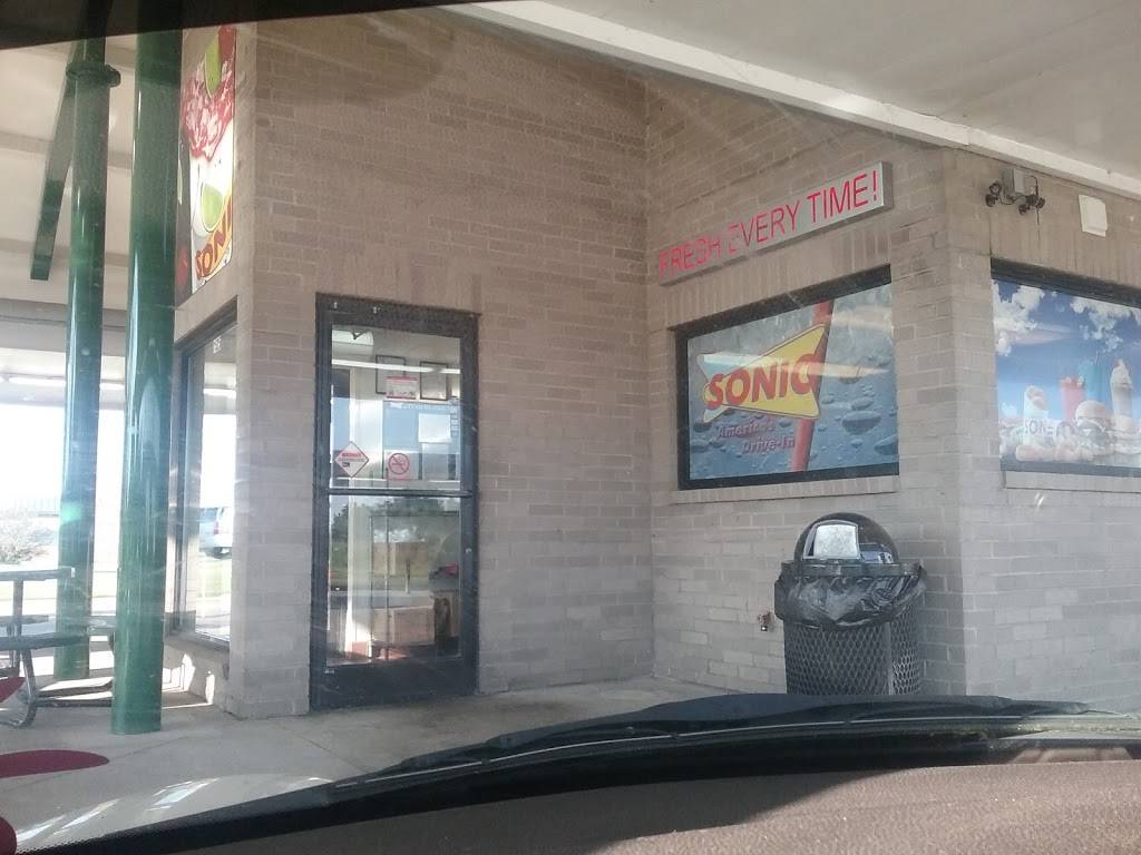 Sonic Drive-In | restaurant | 1525 Hwy 51 Bypass North, Dyersburg, TN 38024, USA | 7312871100 OR +1 731-287-1100