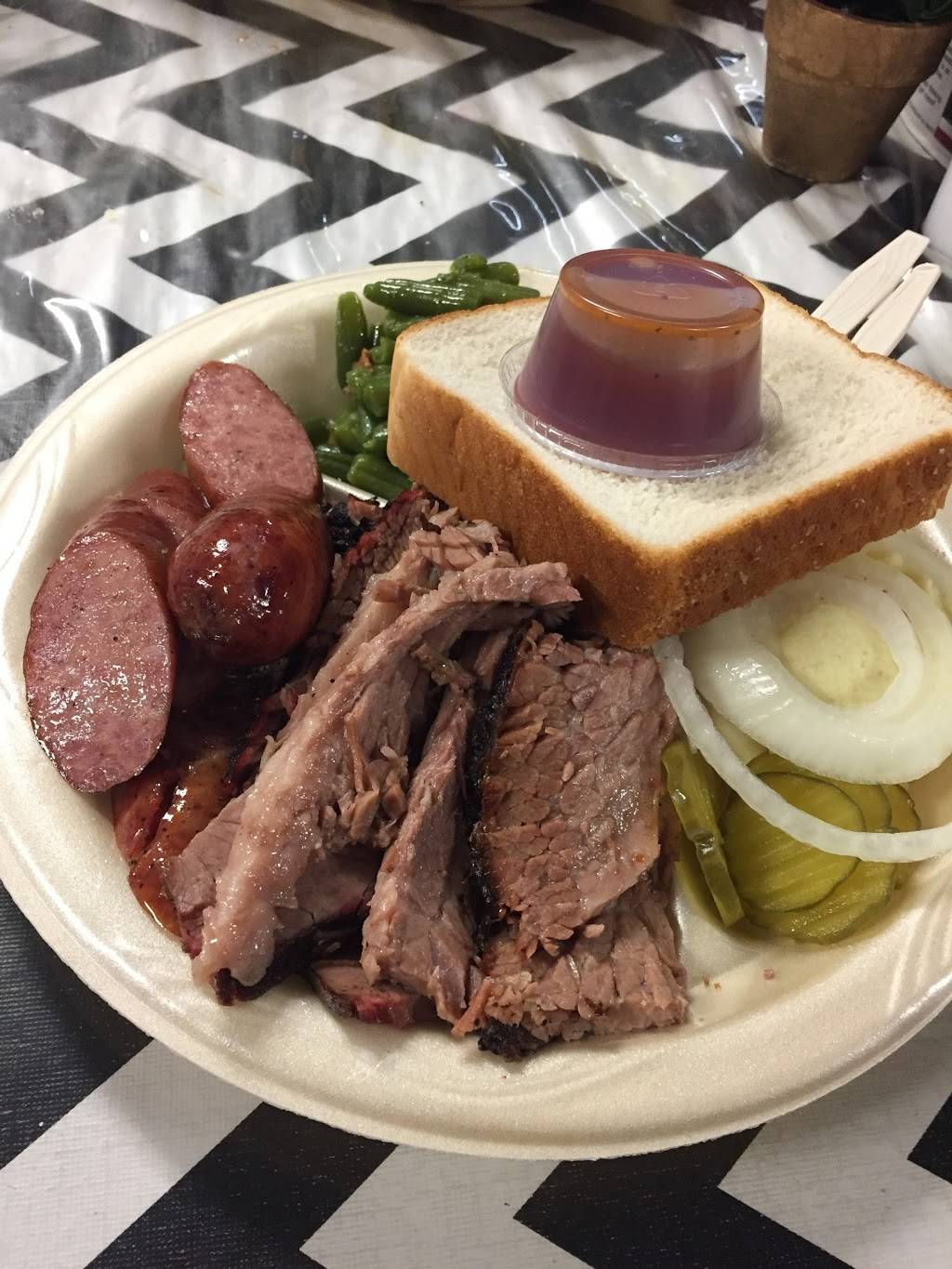 Mumphords Place Restaurant | restaurant | 1202 E Juan Linn St, Victoria, TX 77901, USA | 3614851112 OR +1 361-485-1112