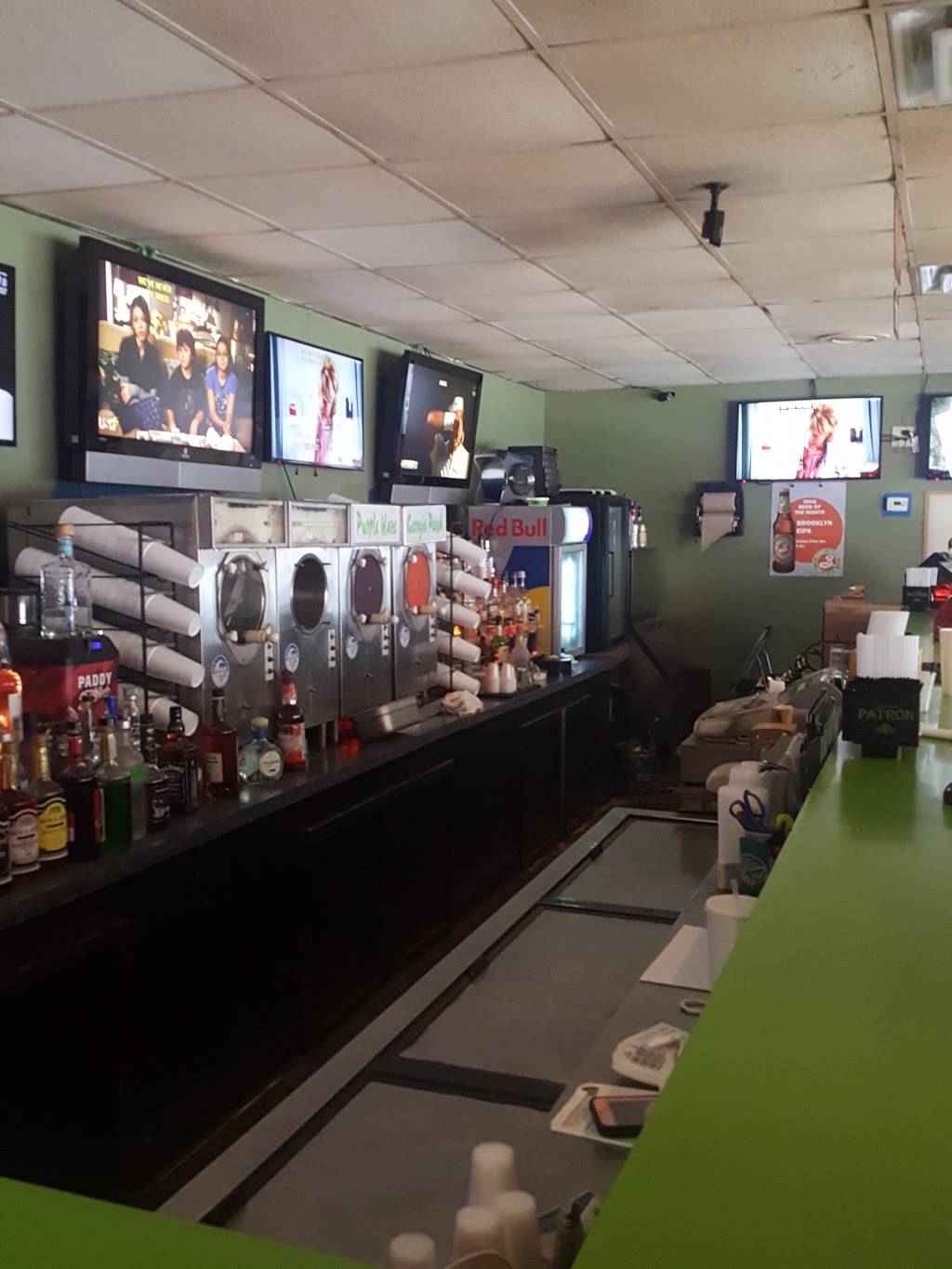 Island Daiquiri | restaurant | 313 Johnny Mercer Blvd, Savannah, GA 31410, USA | 9128989001 OR +1 912-898-9001