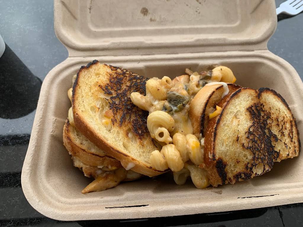 MAD MACS OF BEAVERTON | restaurant | 4250 SW Rose Biggi Ave, Beaverton, OR 97005, USA | 5036602810 OR +1 503-660-2810