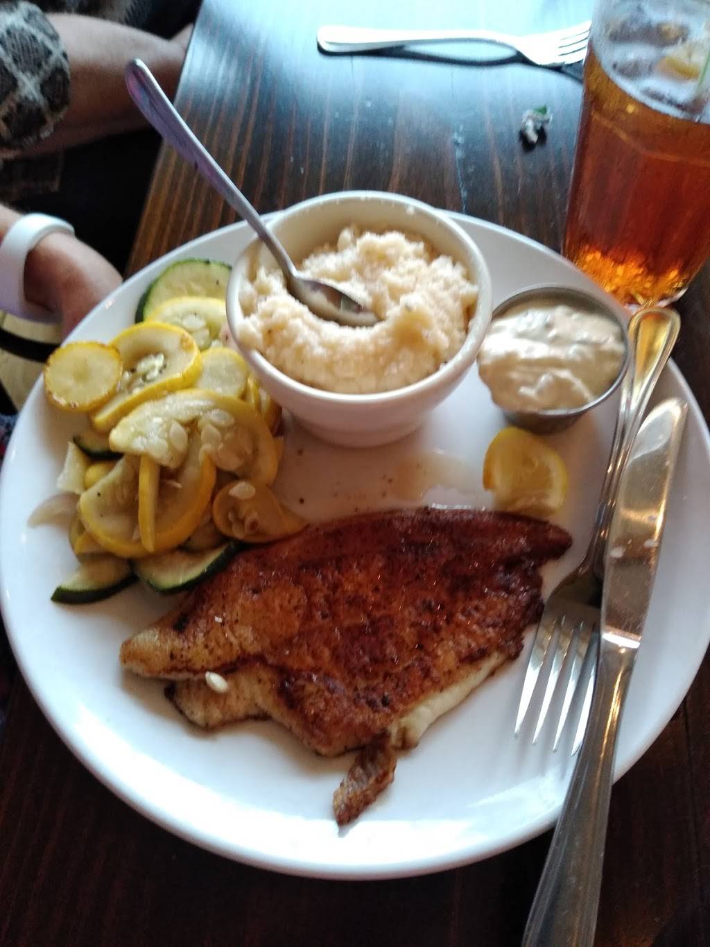 Table 34 | restaurant | 8276 Co Rd 34, Dadeville, AL 36853, USA | 2563071466 OR +1 256-307-1466