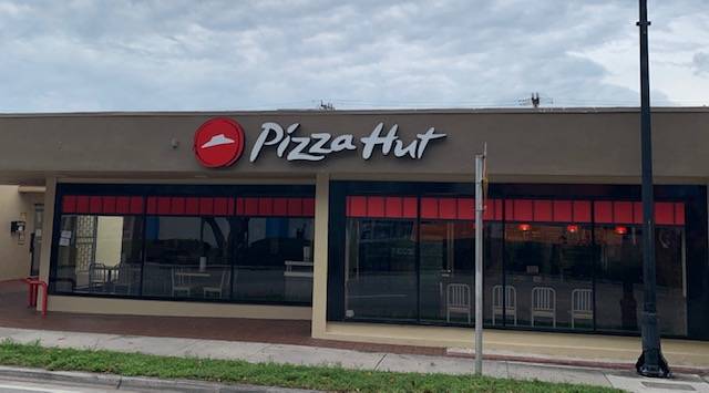 Pizza Hut | meal delivery | 3396 SW 22nd St, Miami, FL 33145, USA | 7862600008 OR +1 786-260-0008