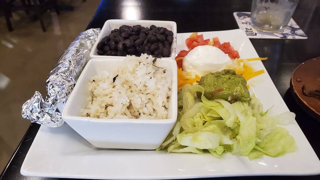 Angus Grill and Cantina | restaurant | 2001 S Bellview Rd #2, Rogers, AR 72758, USA | 4792787075 OR +1 479-278-7075