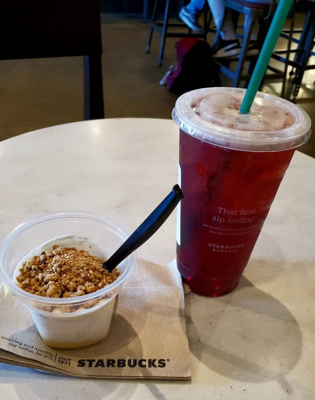 Starbucks | cafe | 16595 Sierra Lakes Pkwy, Fontana, CA 92336, USA | 9093683915 OR +1 909-368-3915