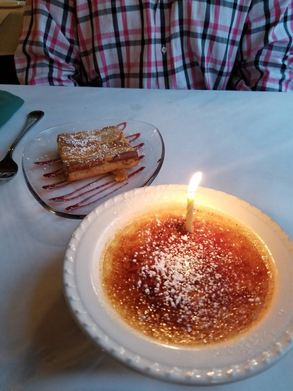 Le Bistro Du Beaujolais | restaurant | 8134 Columbia Rd, Cleveland, OH 44138, USA | 4402358883 OR +1 440-235-8883