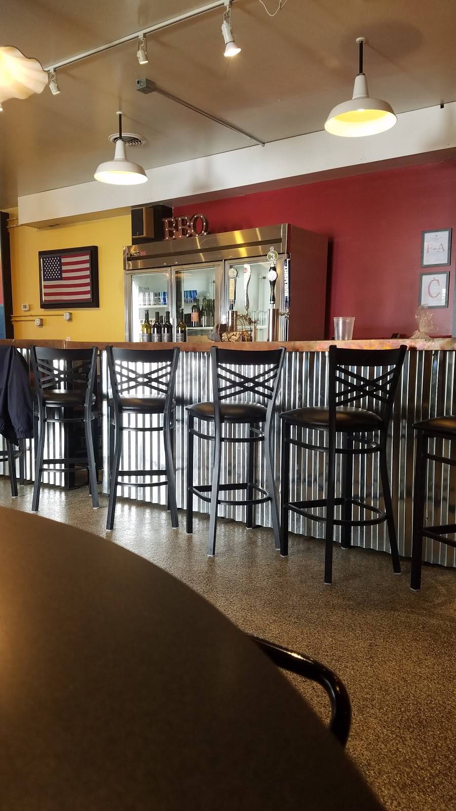 Great Shoals Smokehouse | restaurant | 137 N Harrison St, Easton, MD 21601, USA | 4108299480 OR +1 410-829-9480