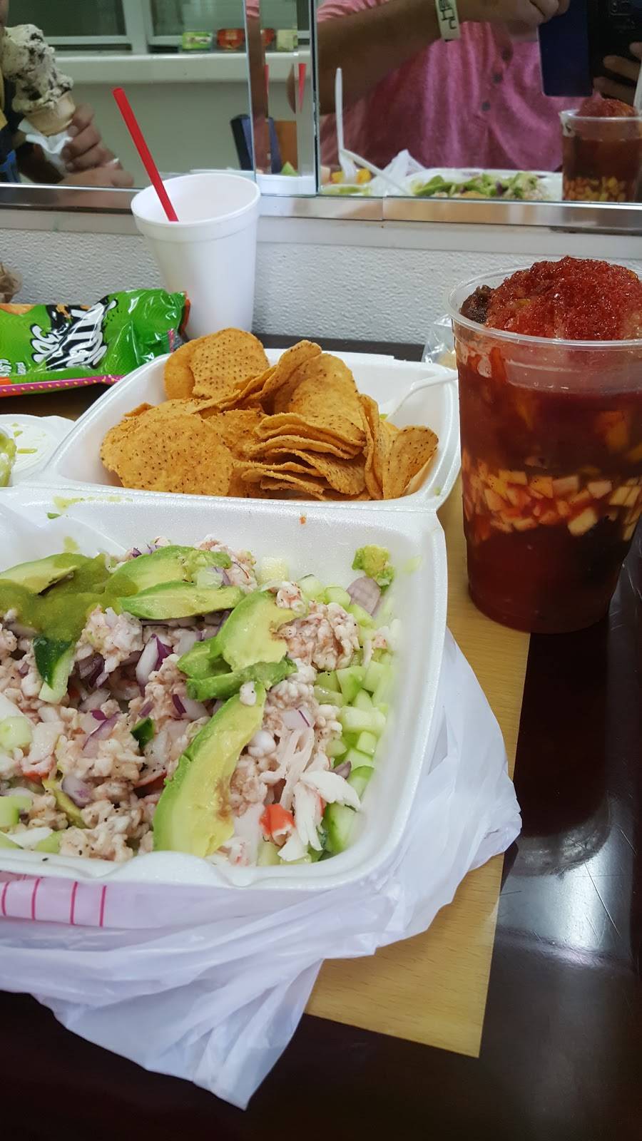 Marys Bionicos & Raspados | restaurant | 3231 Tweedy Blvd, South Gate, CA 90280, USA | 3235697365 OR +1 323-569-7365