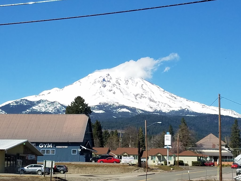 Siskiyou Brew Works | restaurant | 110 Squaw Valley Rd, McCloud, CA 96057, USA | 5309255894 OR +1 530-925-5894