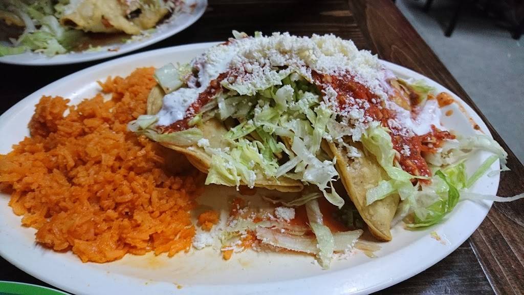 Cenaduria Los Muñecos | restaurant | Ejército Nacional 98_8, Tomas Aquino, 22414 Tijuana, B.C., Mexico | 016648785167 OR +52 664 878 5167