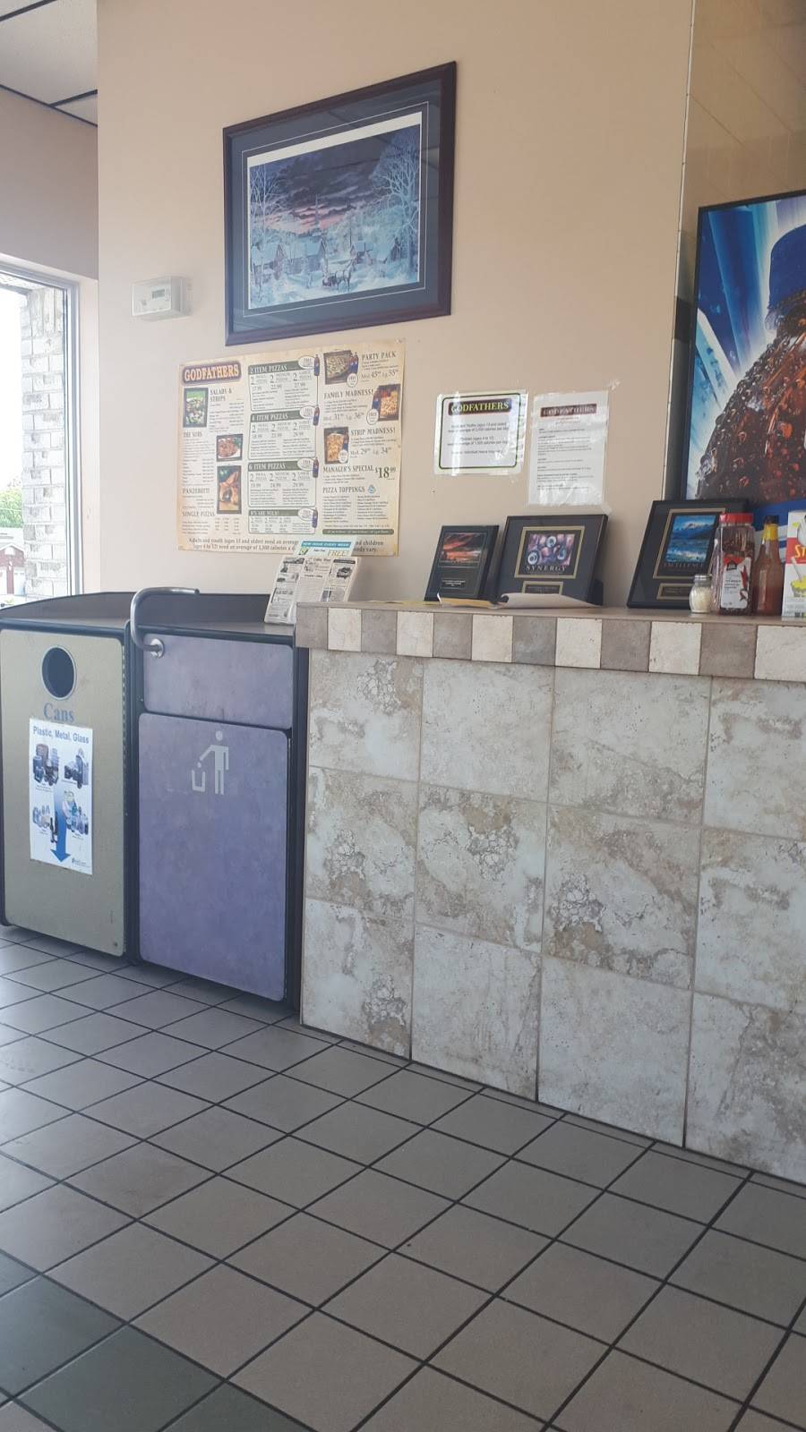 Godfathers Pizza - Norwich | restaurant | 2 Stover St S, Norwich, ON N0J 1P1, Canada | 5198636555 OR +1 519-863-6555