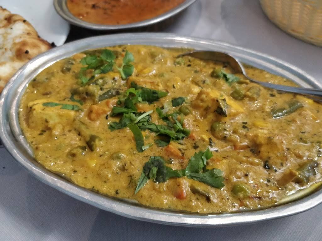 Bombay Touch | restaurant | 7700 Bathurst St #43, Thornhill, ON L4J 7Y3, Canada | 9055975097 OR +1 905-597-5097