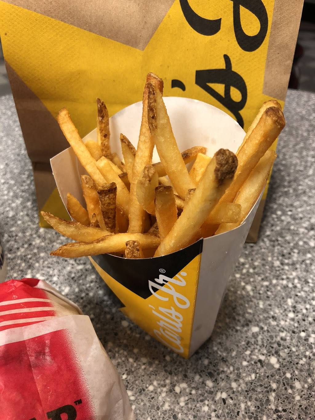 Carls Jr. | restaurant | 6079 Magnolia Ave, Riverside, CA 92506, USA | 9513693114 OR +1 951-369-3114