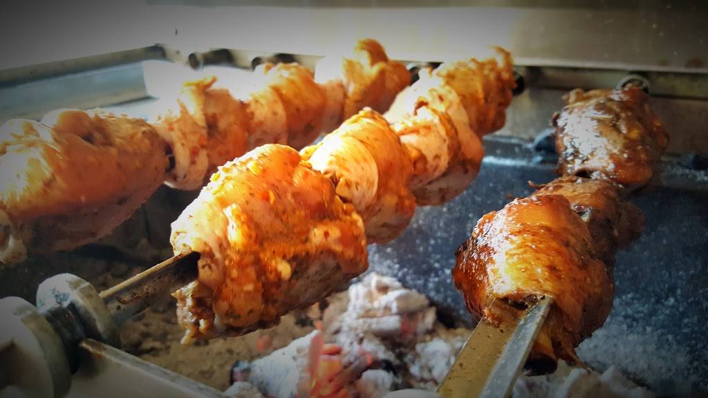 El Charrito Paisa | restaurant | 651 Elizabeth Ave, Elizabeth, NJ 07206, USA | 9084695300 OR +1 908-469-5300