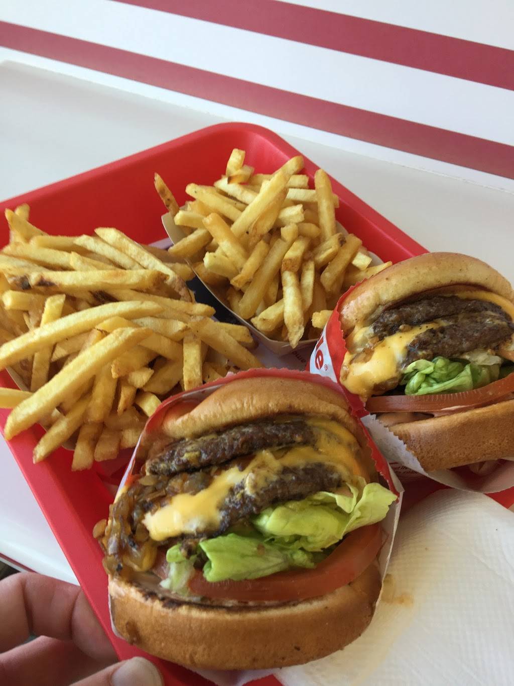 In-N-Out Burger | restaurant | 8285 W Bell Rd, Peoria, AZ 85382, USA | 8007861000 OR +1 800-786-1000
