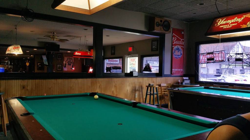 Buffalo Bills | restaurant | 650 Main St, Monroe, CT 06468, USA | 2034459672 OR +1 203-445-9672