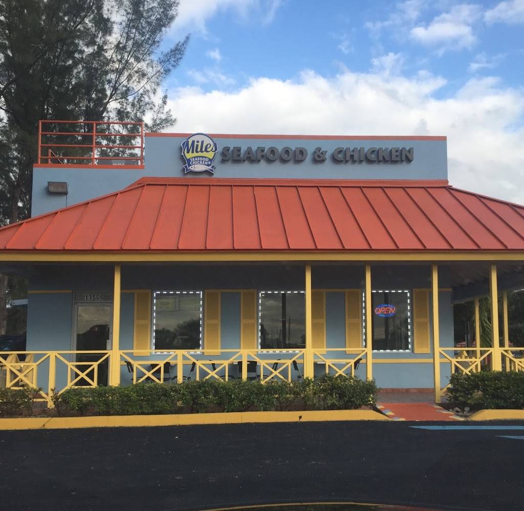 Snappers Seafood & Chicken | restaurant | 13565 NW 27th Ave, Opa-locka, FL 33054, USA | 3056876539 OR +1 305-687-6539