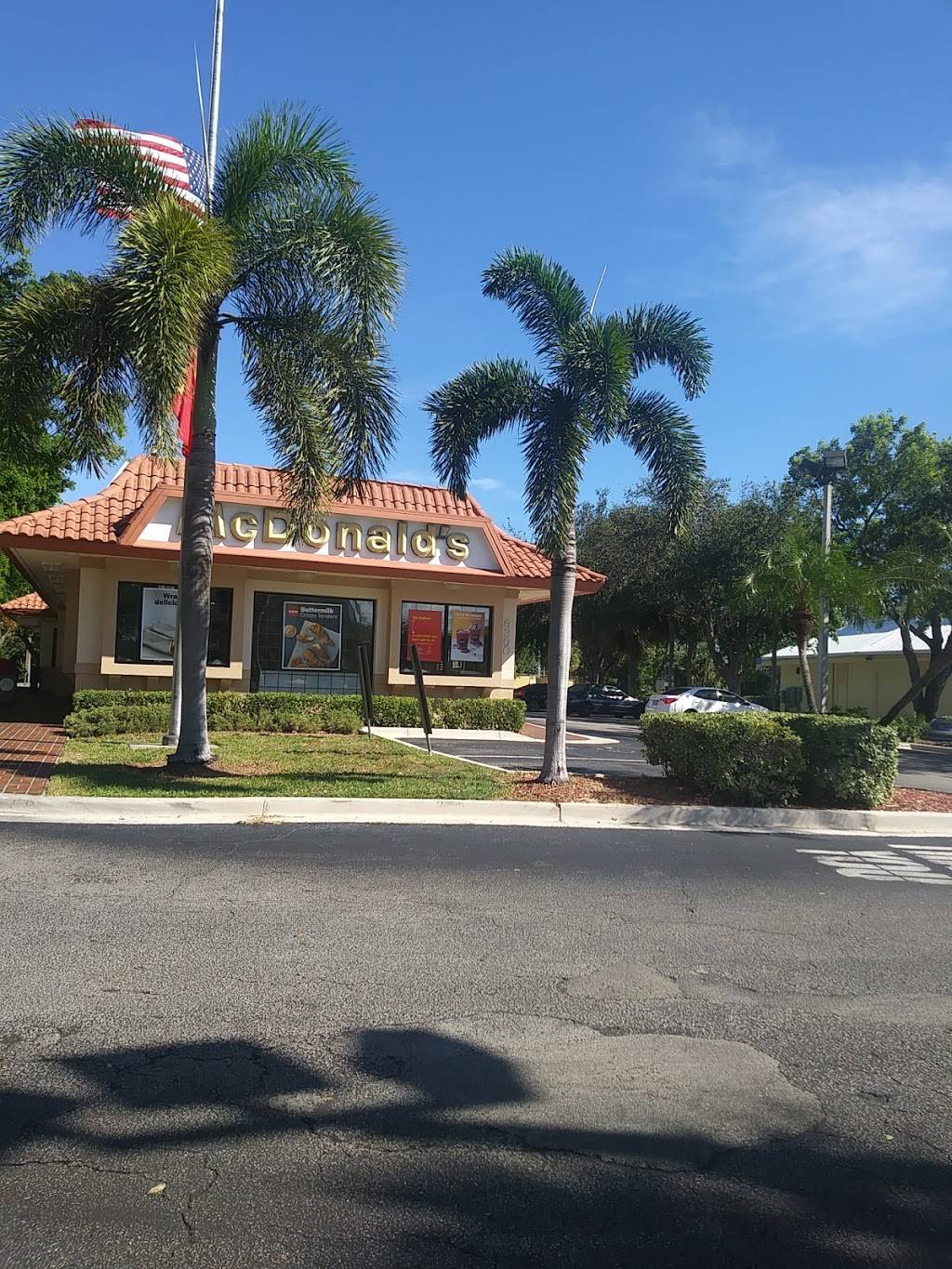 McDonalds | cafe | 6360 N Federal Hwy, Fort Lauderdale, FL 33308, USA | 9547712230 OR +1 954-771-2230