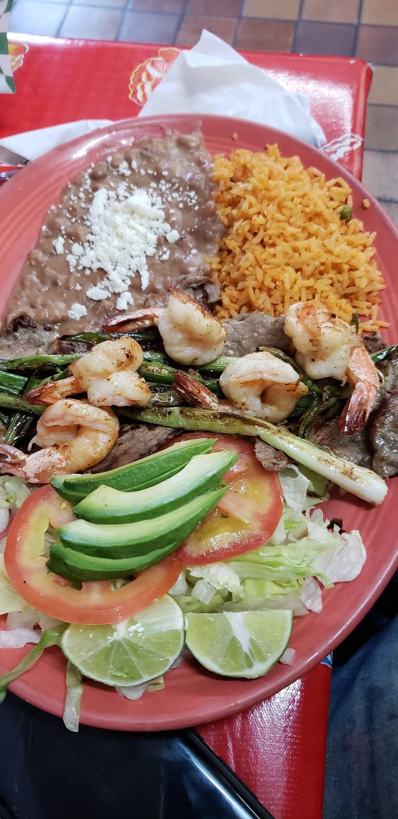 Los Metates | restaurant | 500 Lux Ave, South San Francisco, CA 94080, USA | 6505894282 OR +1 650-589-4282