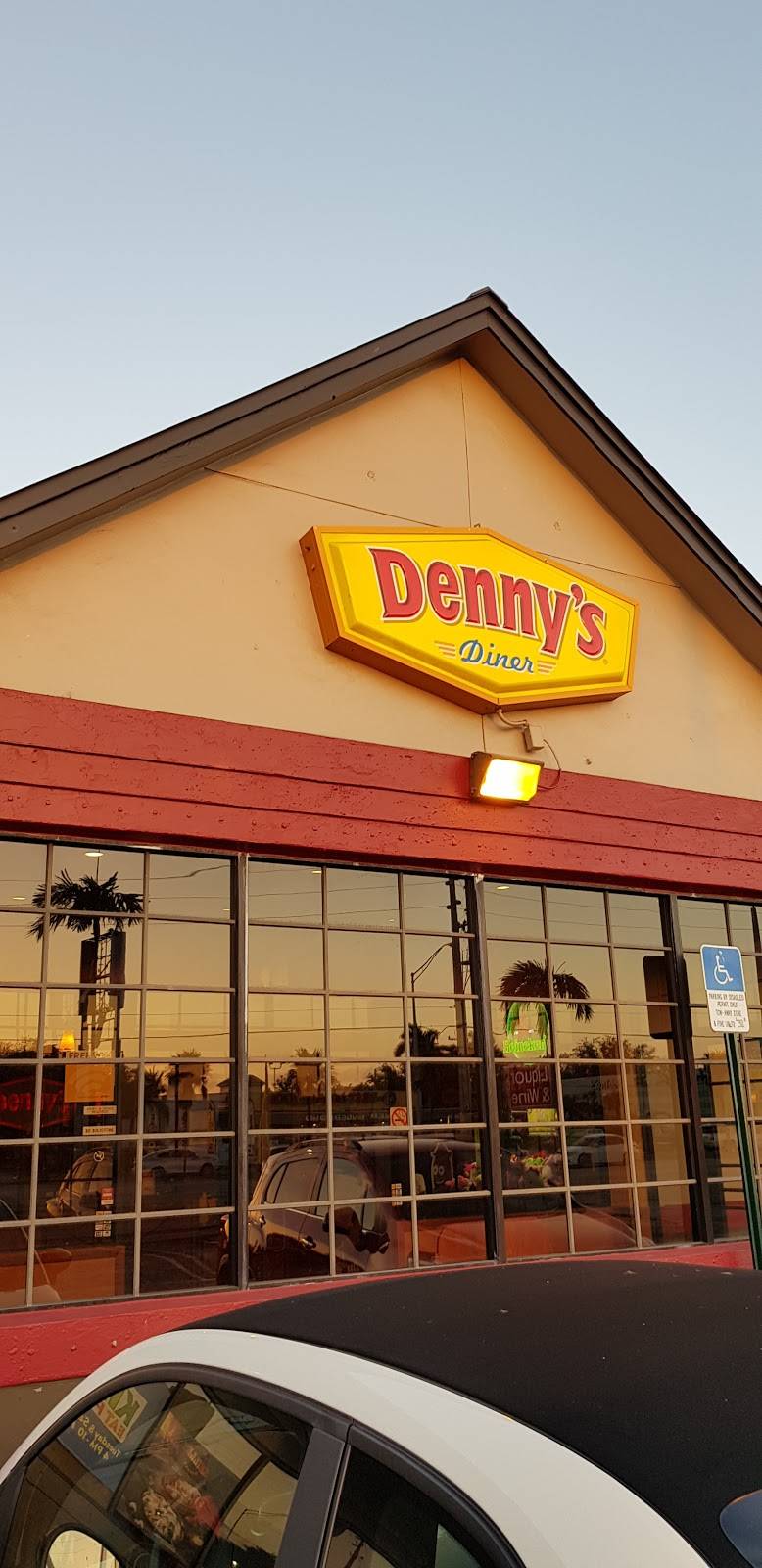 Dennys | restaurant | 401 SE 1st Ave, Florida City, FL 33034, USA | 3052460029 OR +1 305-246-0029