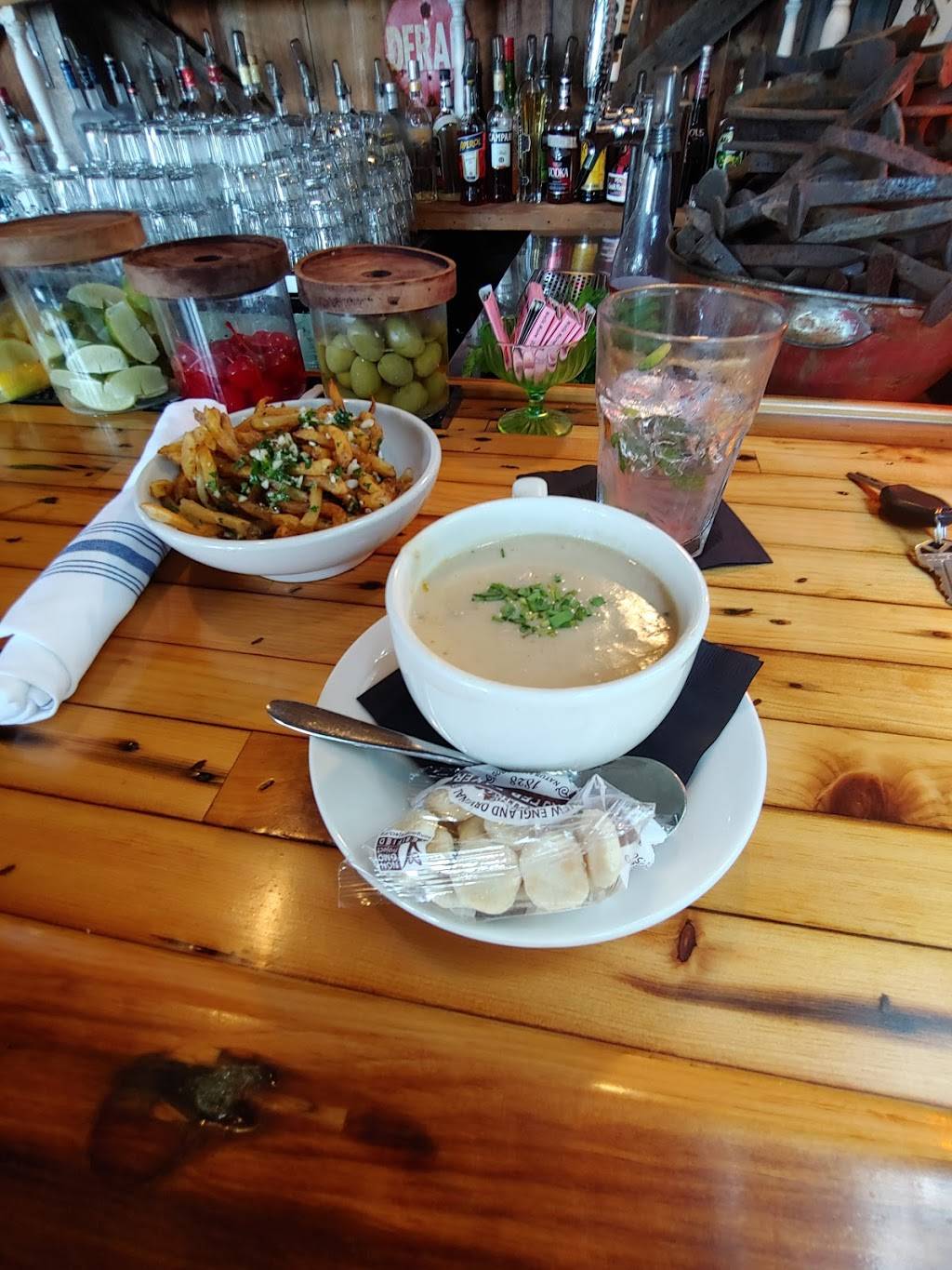 Bitter End | restaurant | 2118 Post Rd, Wells, ME 04090, USA | 2073600904 OR +1 207-360-0904