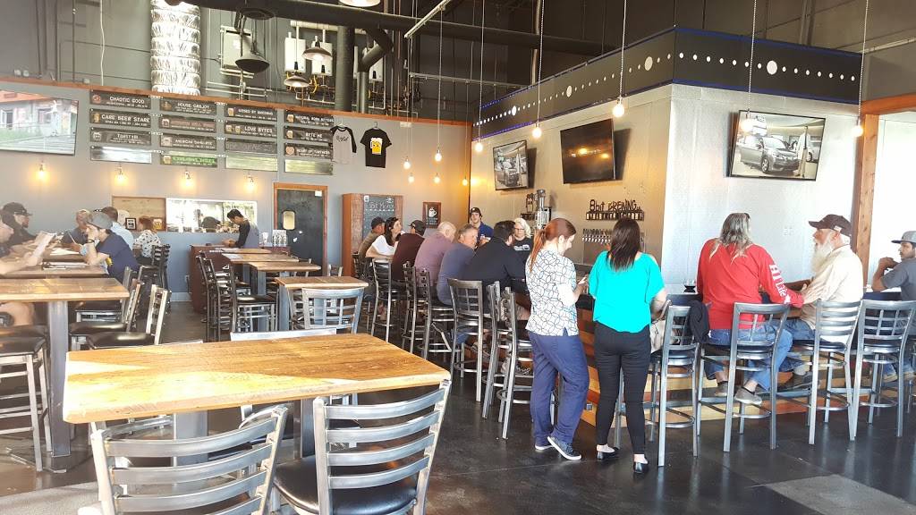 8 bit Brewing Company | restaurant | 26755 Jefferson Ave, Murrieta, CA 92562, USA | 9516772322 OR +1 951-677-2322