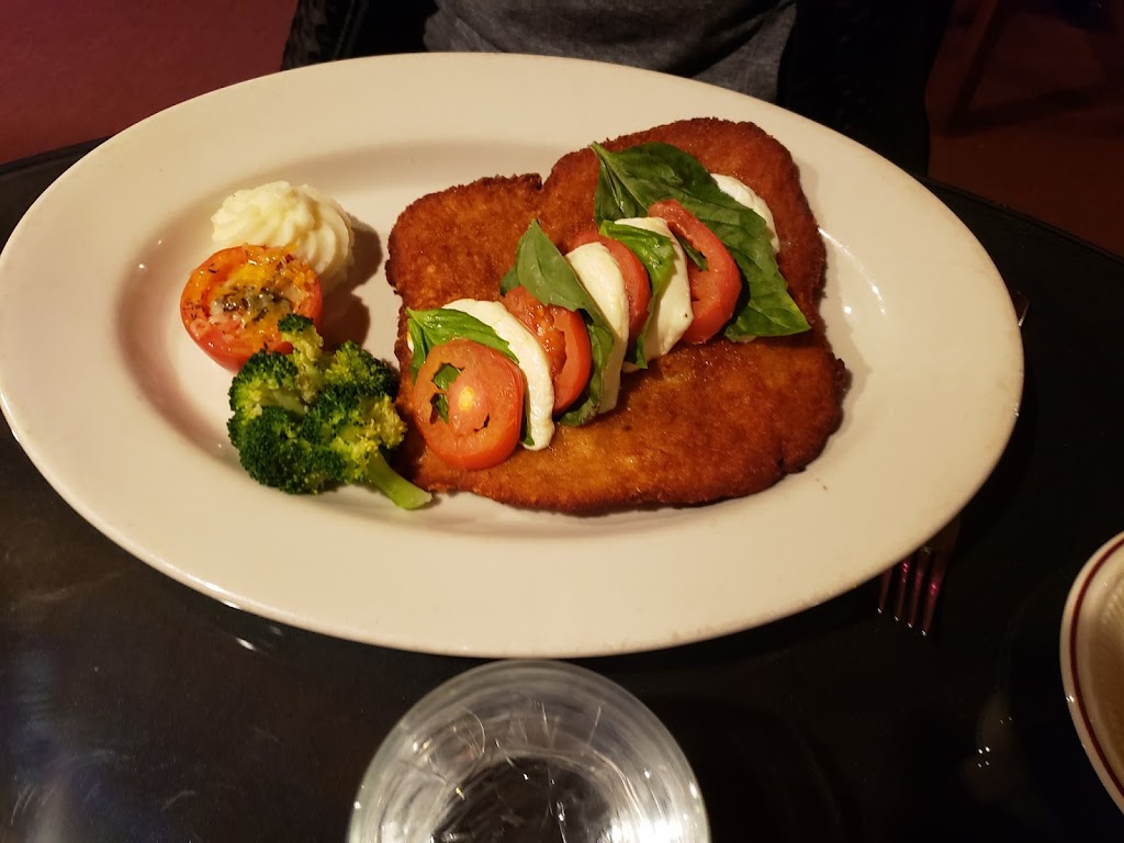 Tavern at the Lodge | restaurant | 5952 Main St, Bonners Ferry, ID 83805, USA | 2082677268 OR +1 208-267-7268